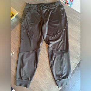 Hylete Men's Black Jogger Pants
